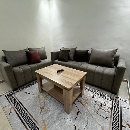 Appartement Spacieux Et Calme A Proximite De La Mer Et La Gare Agdal Rabat Eksteriør bilde