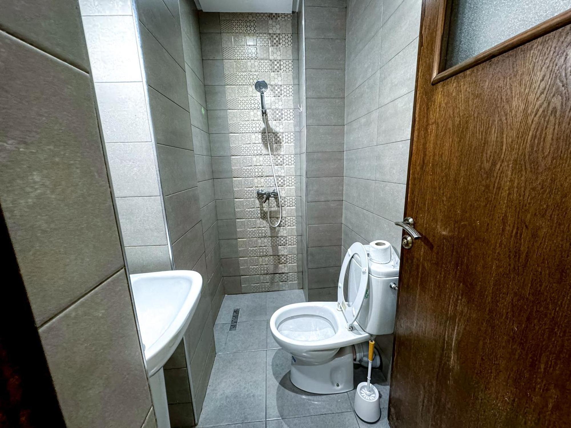Appartement Spacieux Et Calme A Proximite De La Mer Et La Gare Agdal Rabat Eksteriør bilde