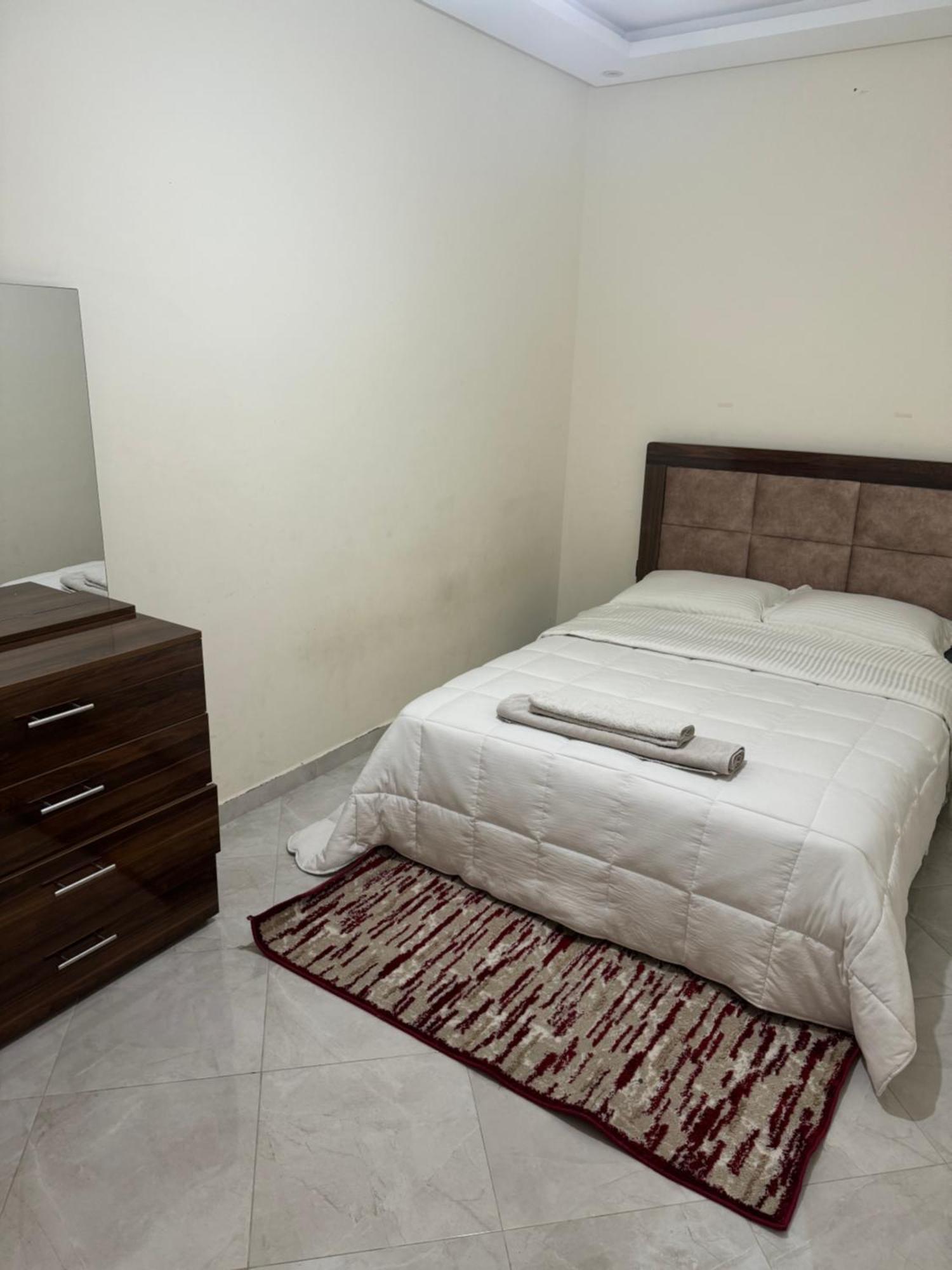 Appartement Spacieux Et Calme A Proximite De La Mer Et La Gare Agdal Rabat Eksteriør bilde